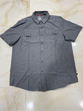 Gerry Weber Short-Sleeve Button-Down Shirt in Charcoal Gray
